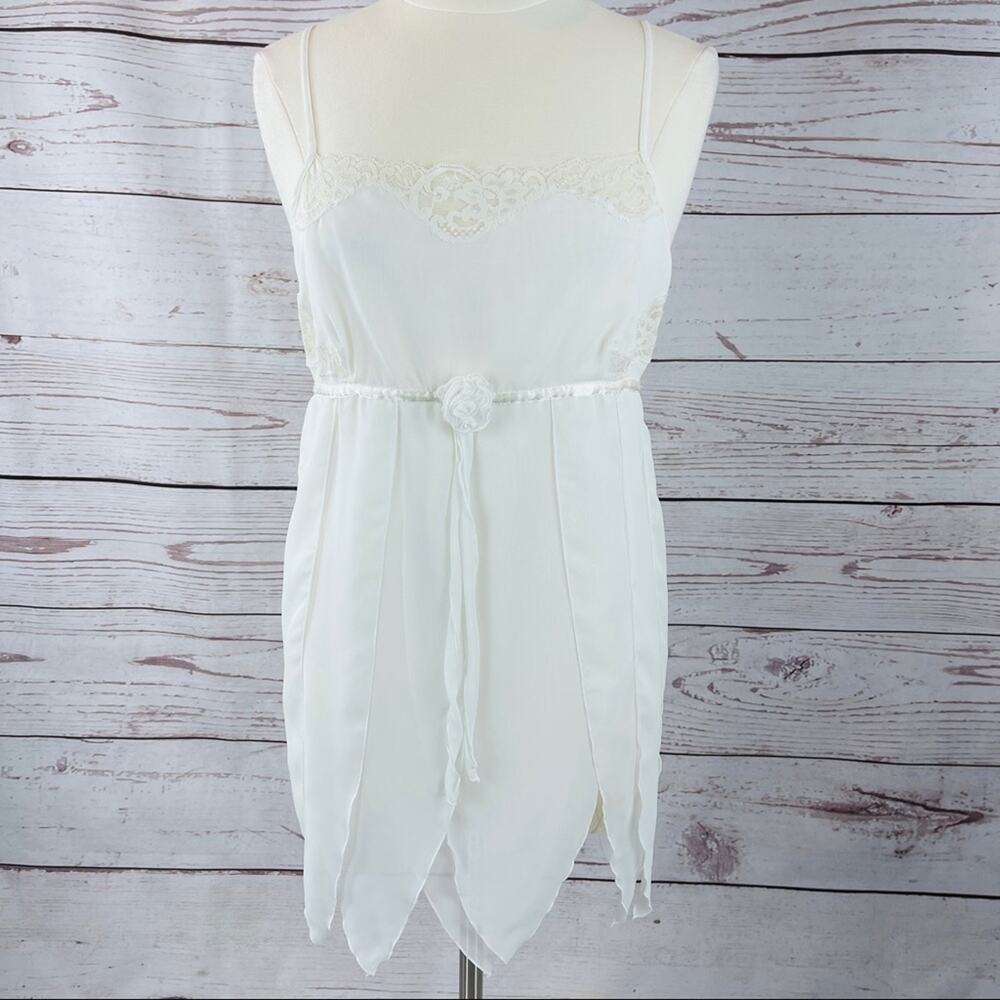Madison Intimates off white negligee lace petals